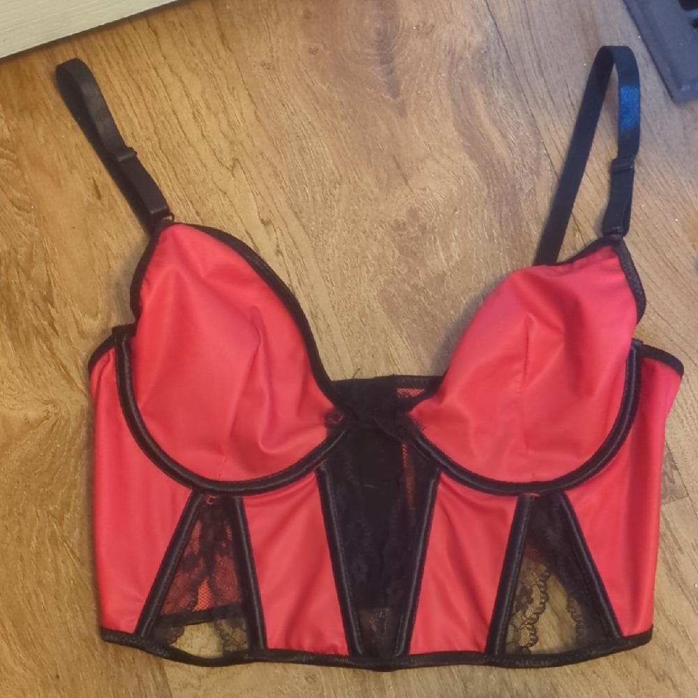 Chic Red and Black Lace Bra